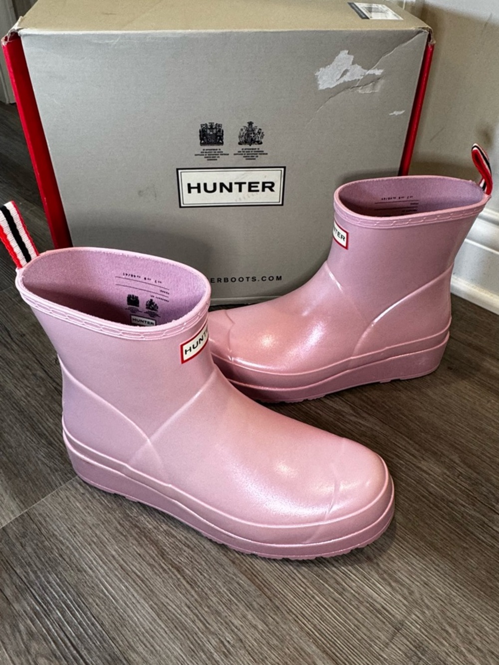 Hunter Original Play Short Nebula Rain Boots in Foxglove Pink - Picture 2 of 16